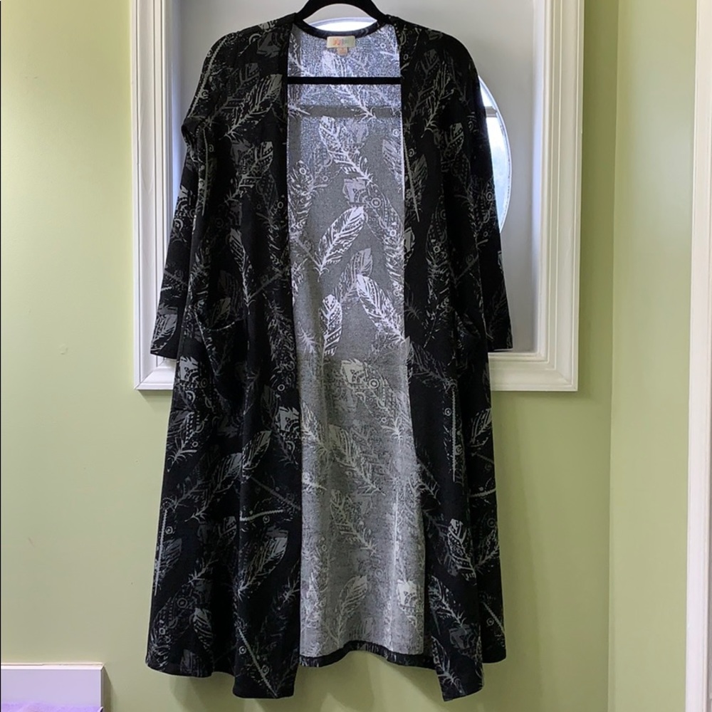 NWOT s lularoe feather Sarah